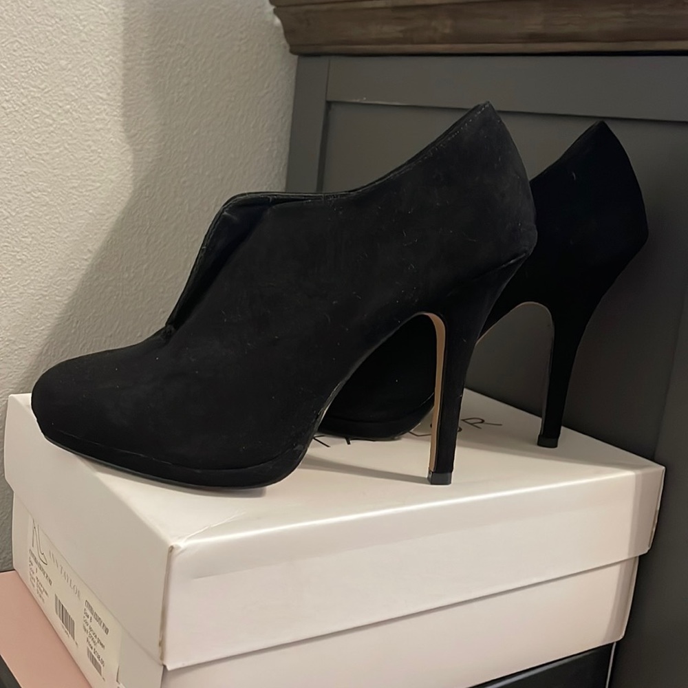 Apt 9 black bootie